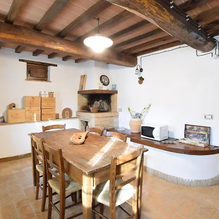 Ferienhaus Stunning In Magione