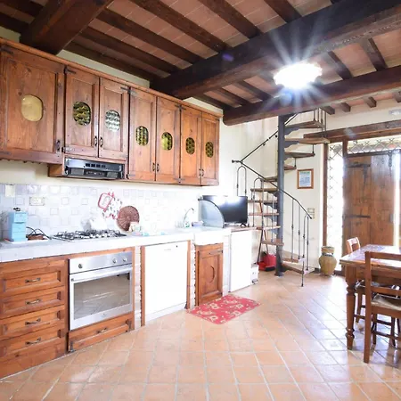 Ferienhaus Stunning In Magione