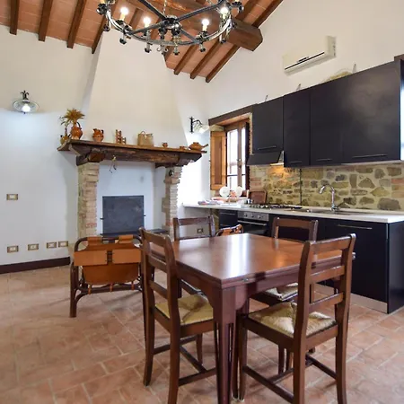 Ferienhaus Stunning In Magione